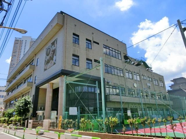 小学校　ひぐらし小学校（小学校）まで350m