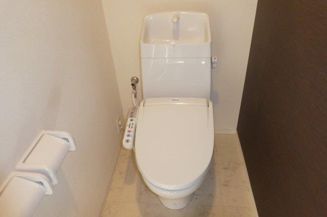 トイレ　ウォシュレット