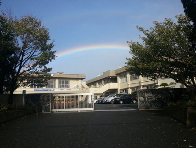 中学校　海老名市立今泉中学校（中学校）まで1484m
