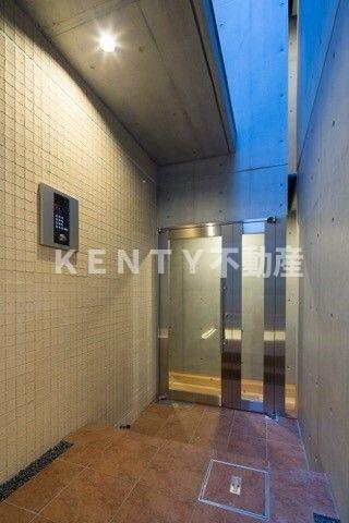 エントランス　建物の内部です
