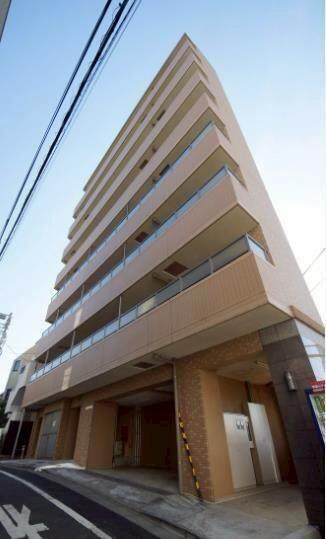 建物外観　8階建てです