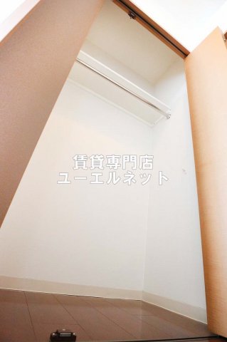 収納　クローゼット付きでお部屋もスッキリ♪