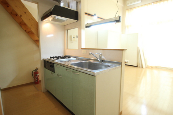 キッチン　※別部屋の写真です