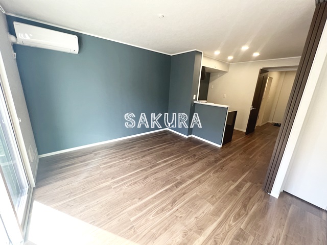 居室・リビング　開放感のあるゆったりとしたお部屋です♪