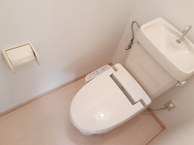 トイレ　図面と現状に相違がある場合には現状を優先