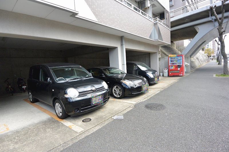 駐車場　駐車場