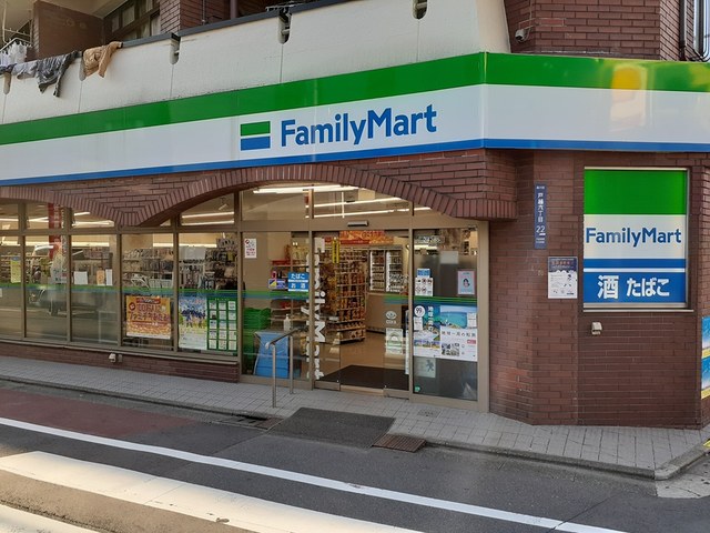コンビニ　ファミリーマート　戸越６丁目店（コンビニ）まで185m