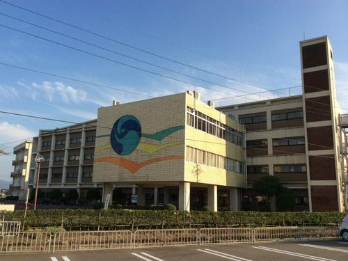 大学・短大　仁愛女子短期大学（大学・短大）まで2100m