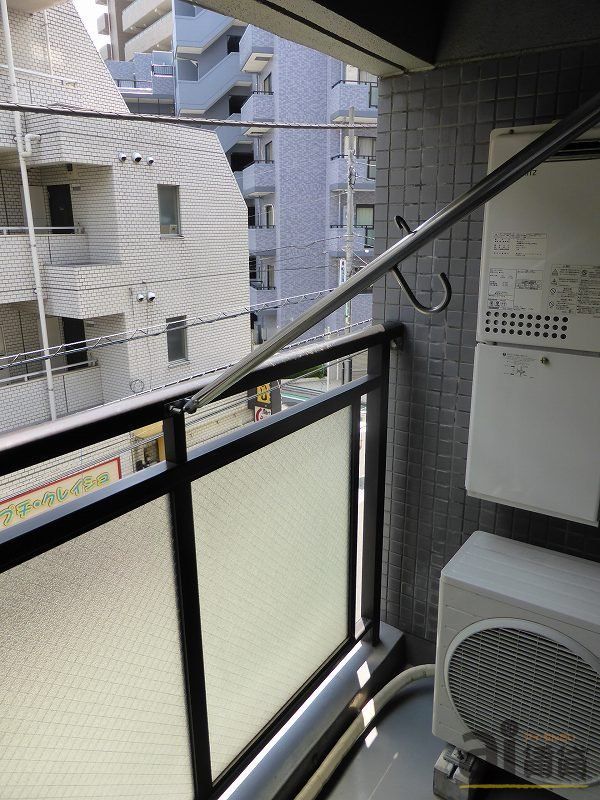 バルコニー　※同仕様写真