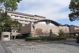病院　多摩南部地域病院（病院）まで970m
