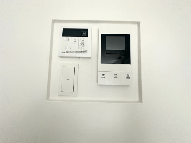 セキュリティ　モニター付きインターホン