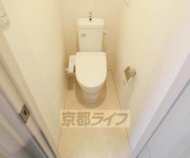 トイレ　ウォシュレット付きのトイレです。