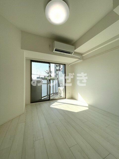 居室・リビング　居間です