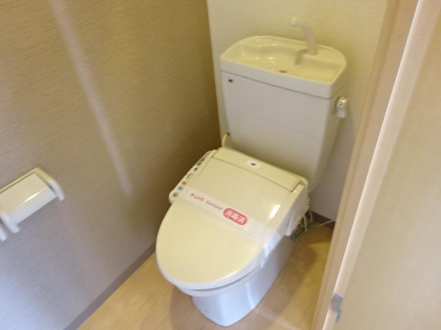 トイレ　シャワー付トイレ