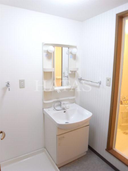 洗面設備　同物件別部屋です