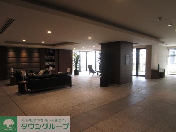 その他　マンションロビー