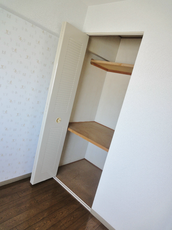 その他　収納もしっかり付いてます。
