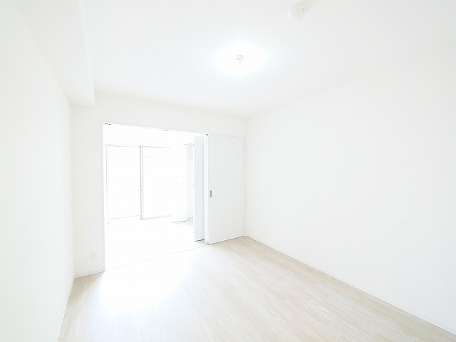 その他部屋・スペース　使い勝手のいい寝室です