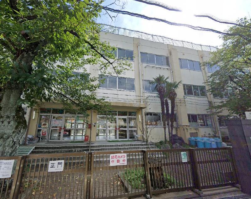小学校　葛飾区立柴又小学校（小学校）まで550m