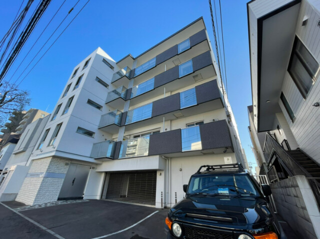 建物外観　中央区南１７条西「ＹＡＭＡＨＡＮＡ－ＣＩＴＹ．ＳＴＥＬＬＡ」