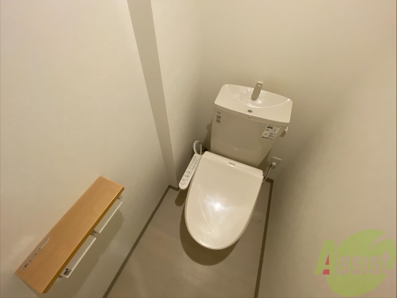 トイレ　ウォシュレット機能がついたトイレ。安心して使用できますね。