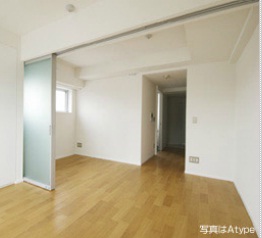 居室・リビング　同マンション別部屋