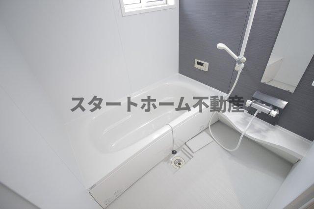 バス・シャワールーム　ゆったり過ごせるお風呂です