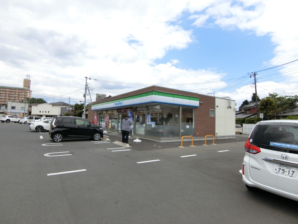 コンビニ　ファミリーマート　上水戸三丁目店（コンビニ）まで220m