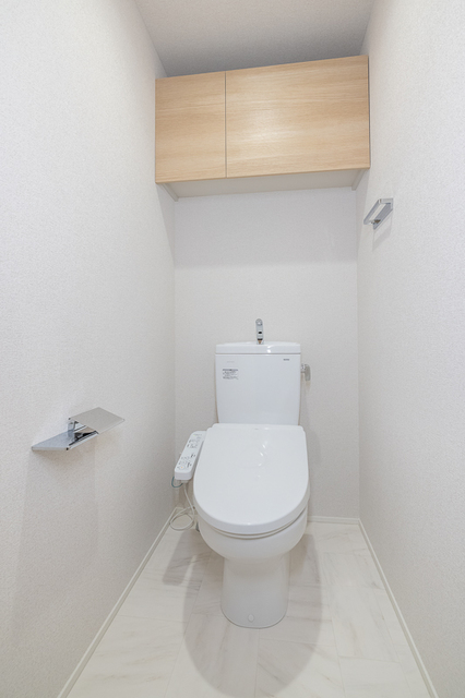 トイレ　※写真は同タイプ住戸です。