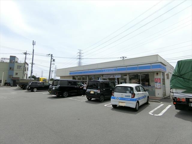 コンビニ　ローソン（コンビニ）まで532m