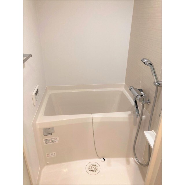 バス・シャワールーム　※他のお部屋の写真です