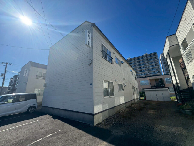 建物外観　札幌市北区北２５条西「新生ハイムIII」