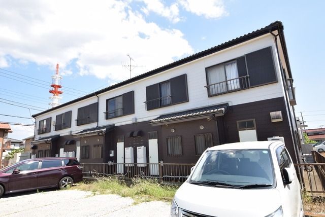 建物外観　駅徒歩７分！戸建て感覚のテラスハウス！