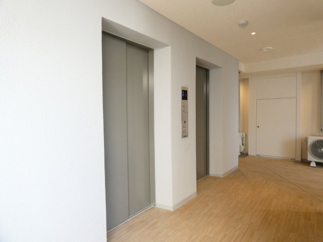 その他　エレベーター