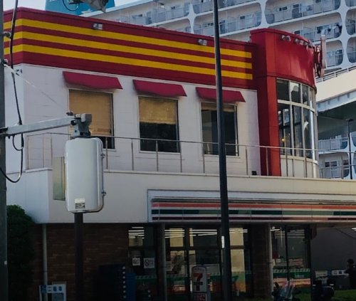 飲食店　デニーズ江東枝川店（飲食店）まで490m