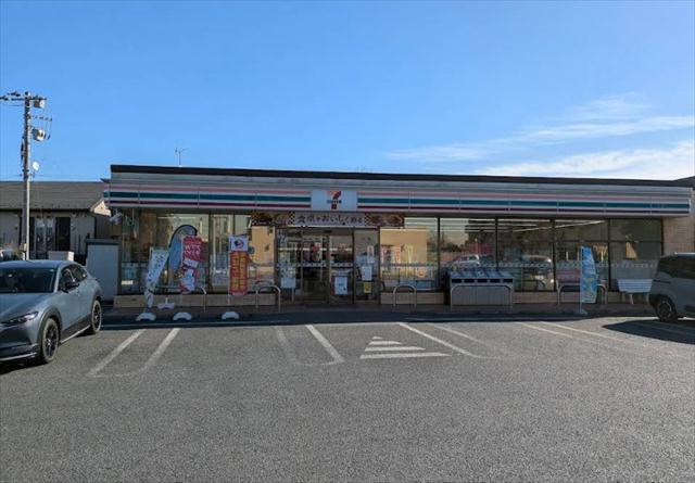 コンビニ　セブン－イレブン市川大野町３丁目店（コンビニ）まで817m