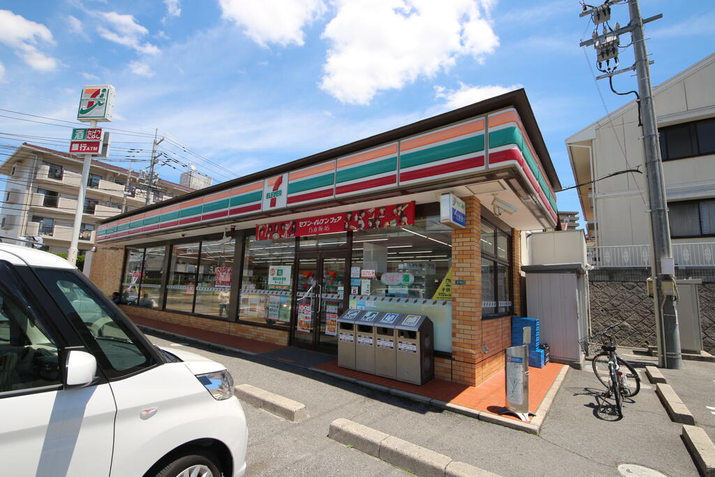 コンビニ　セブンイレブン東広島西条中央店（コンビニ）まで250m