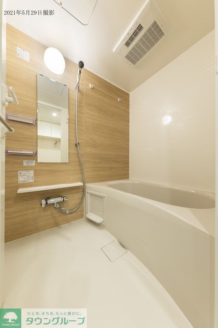 バス・シャワールーム　※写真は同タイプ住戸です。