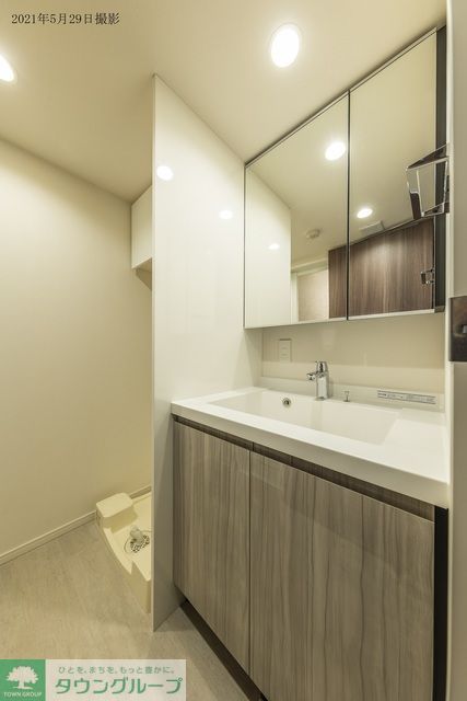 洗面設備　※写真は同タイプ住戸です。