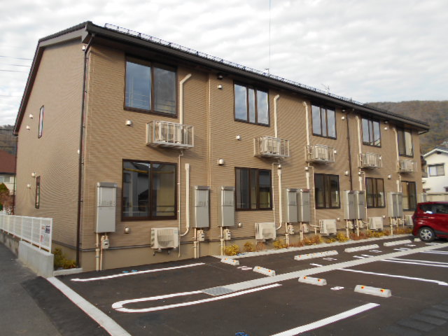 建物外観　サンルーム側（南面）を南西方向より撮影