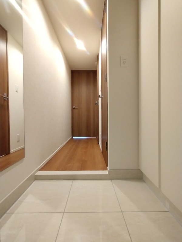 玄関　収納もある玄関です
