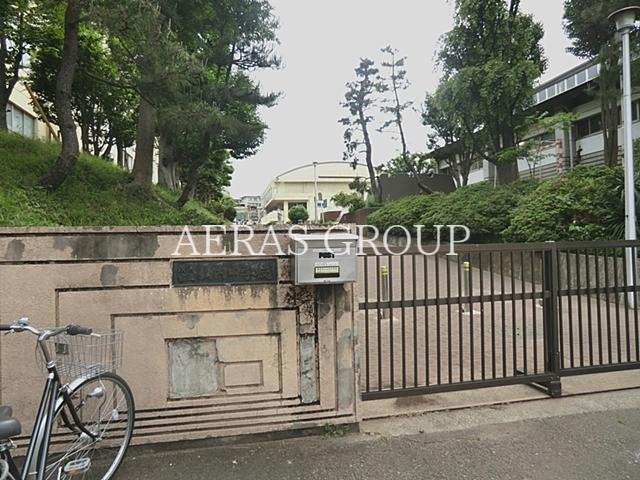 中学校　横浜市立山内中学校（中学校）まで640m