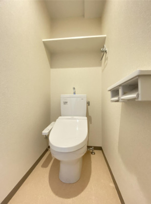 トイレ　清潔感のあるトイレです