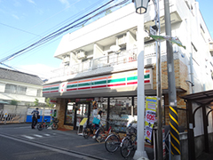 コンビニ　セブンイレブン 練馬桜台5丁目店（コンビニ）まで447m