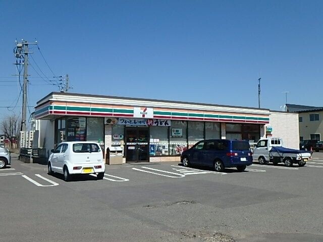コンビニ　セブンイレブン苫小牧船見店（コンビニ）まで350m