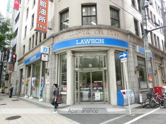 コンビニ　ローソン南本町２丁目店（コンビニ）まで182m