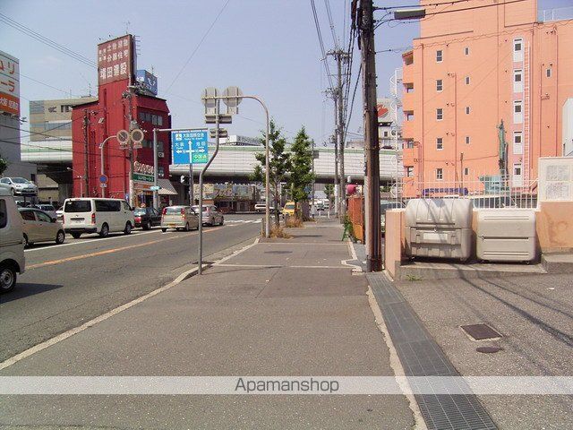 その他　前面道路（その他）まで0m