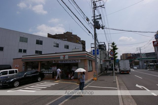 コンビニ　セブンイレブン（コンビニ）まで350m