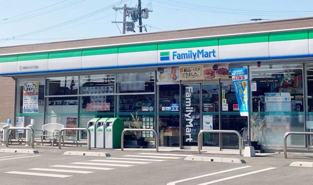 コンビニ　ファミリーマート　たつの富永店（コンビニ）まで1173m