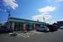 コンビニ　ファミリーマート八戸城下四丁目店（コンビニ）まで423m